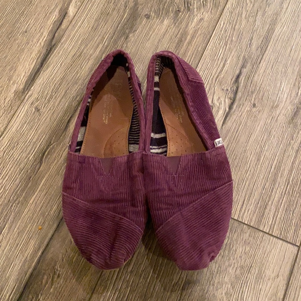 Toms corduroy purple slip on size 8.